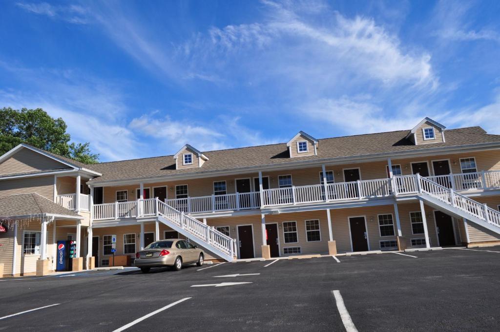 At 9 Motel Howell Exterior photo